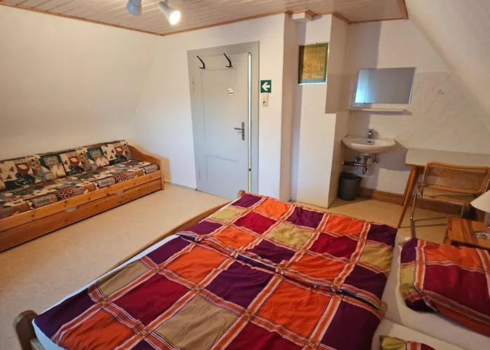 Naturfreundehaus بيت ريفي آنفايلار آم تريفلز